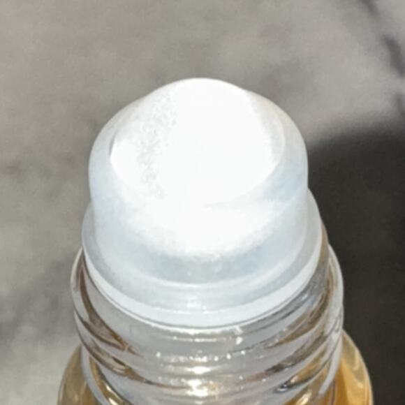 NEW MIIM MIIC 31 Perfume Oil Rollerball 10ml Woody Cocoa Vanilla Billy Eilish - Picture 4 of 4